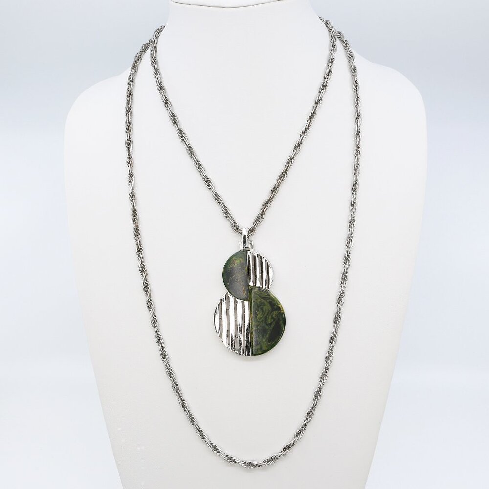 Vintage Trifari Green Yellow‎ Swirl Marbled Bakelite Pendant Necklace 1950-60s